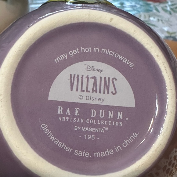 Ceramic “VILLAIN OF DISNEY” coffee mug - Picture 8 of 8